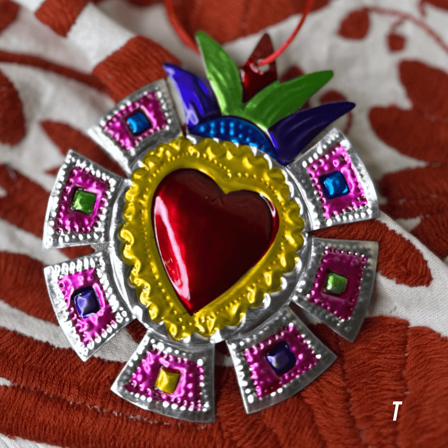 Sacred Heart Tin Ornament - Milagritos de Latón Sacred Heart Tin Ornament - Milagritos de Latón