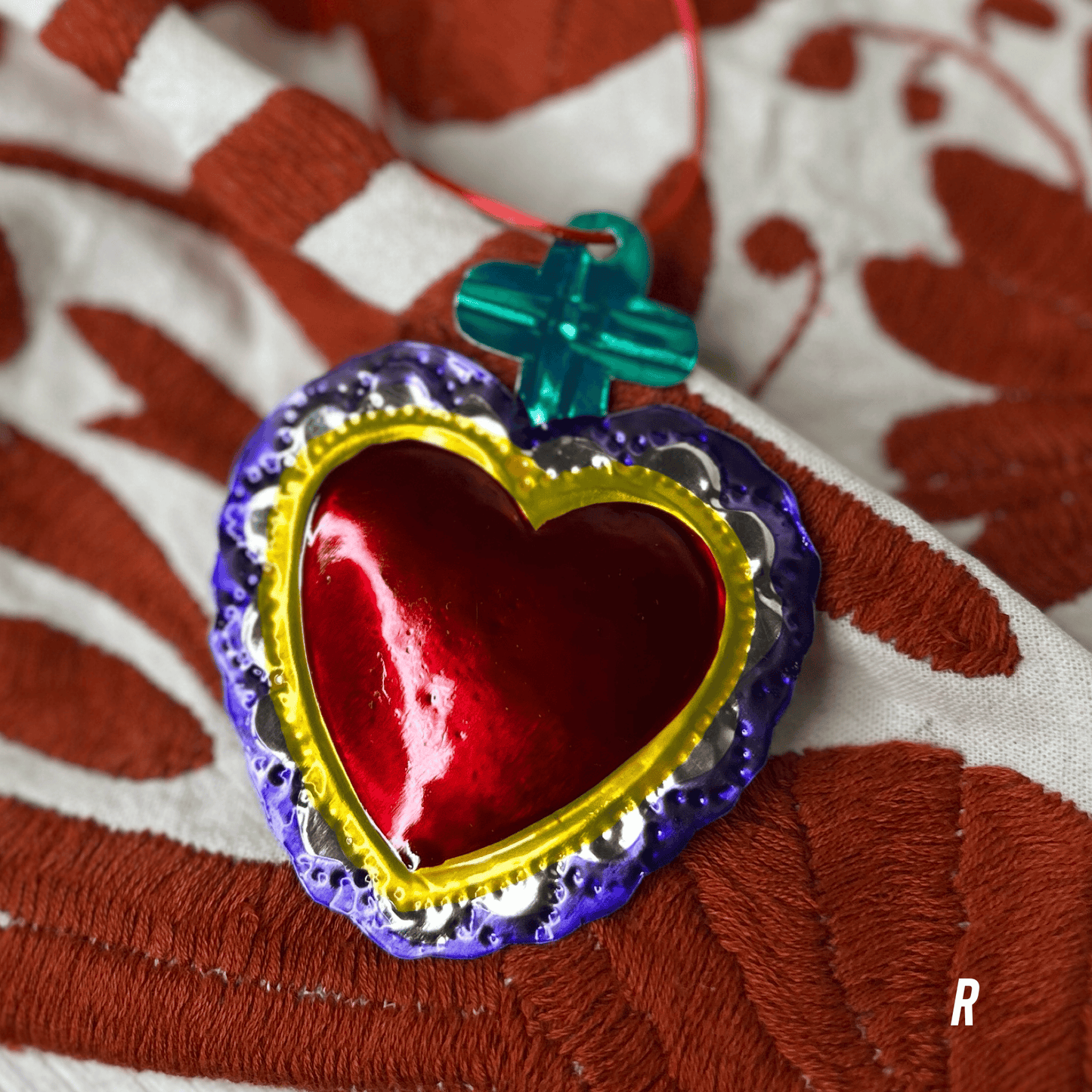 Sacred Heart Tin Ornament - Milagritos de Latón Sacred Heart Tin Ornament - Milagritos de Latón