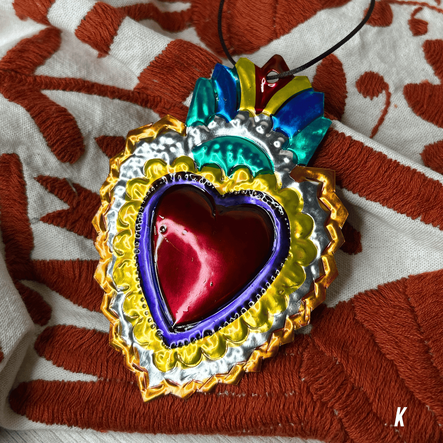 Sacred Heart Tin Ornament - Milagritos de Latón Sacred Heart Tin Ornament - Milagritos de Latón