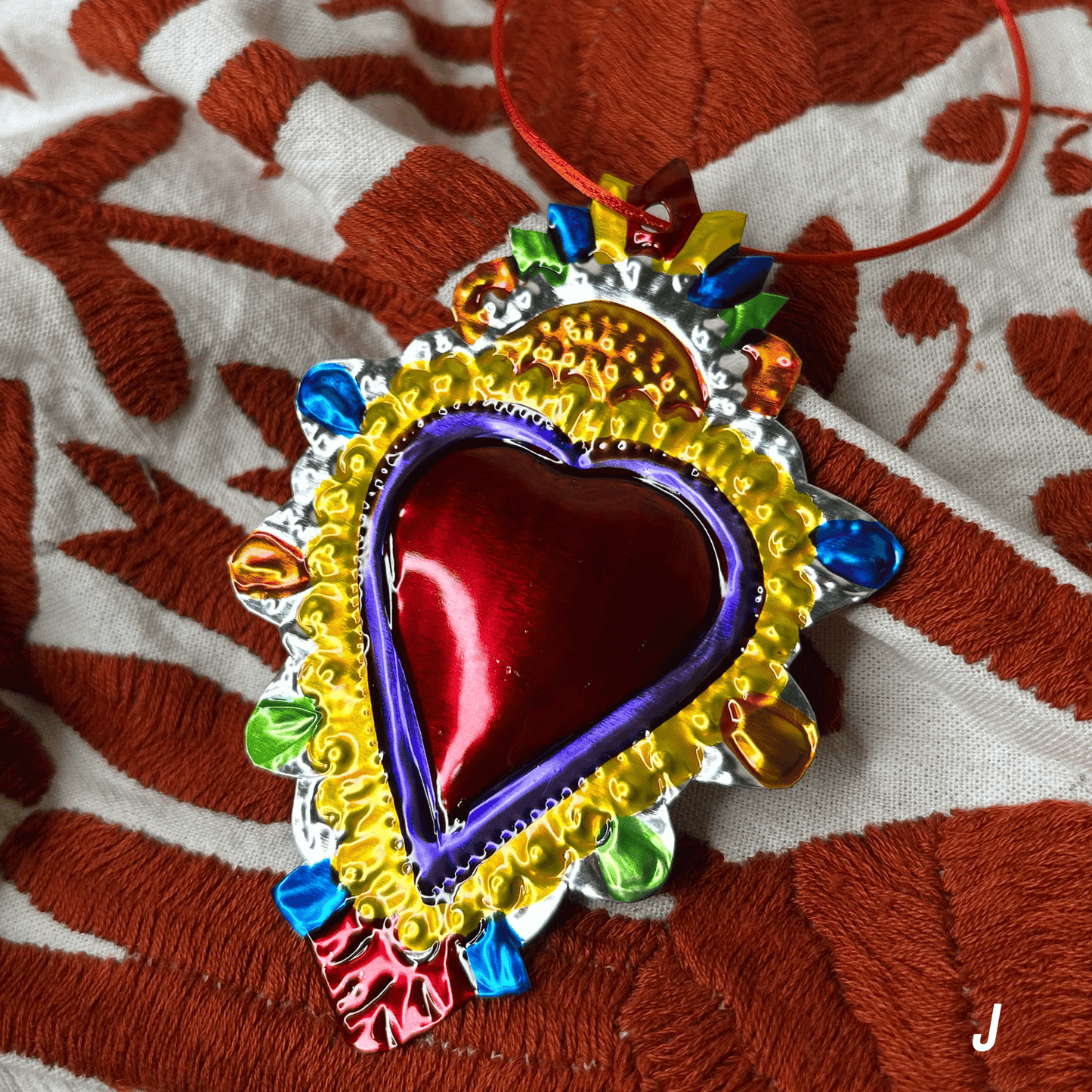 Sacred Heart Tin Ornament - Milagritos de Latón Sacred Heart Tin Ornament - Milagritos de Latón