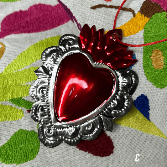 Sacred Heart Tin Ornament - Red Milagritos de Latón Sacred Heart Tin Ornament - Red Milagritos de Latón