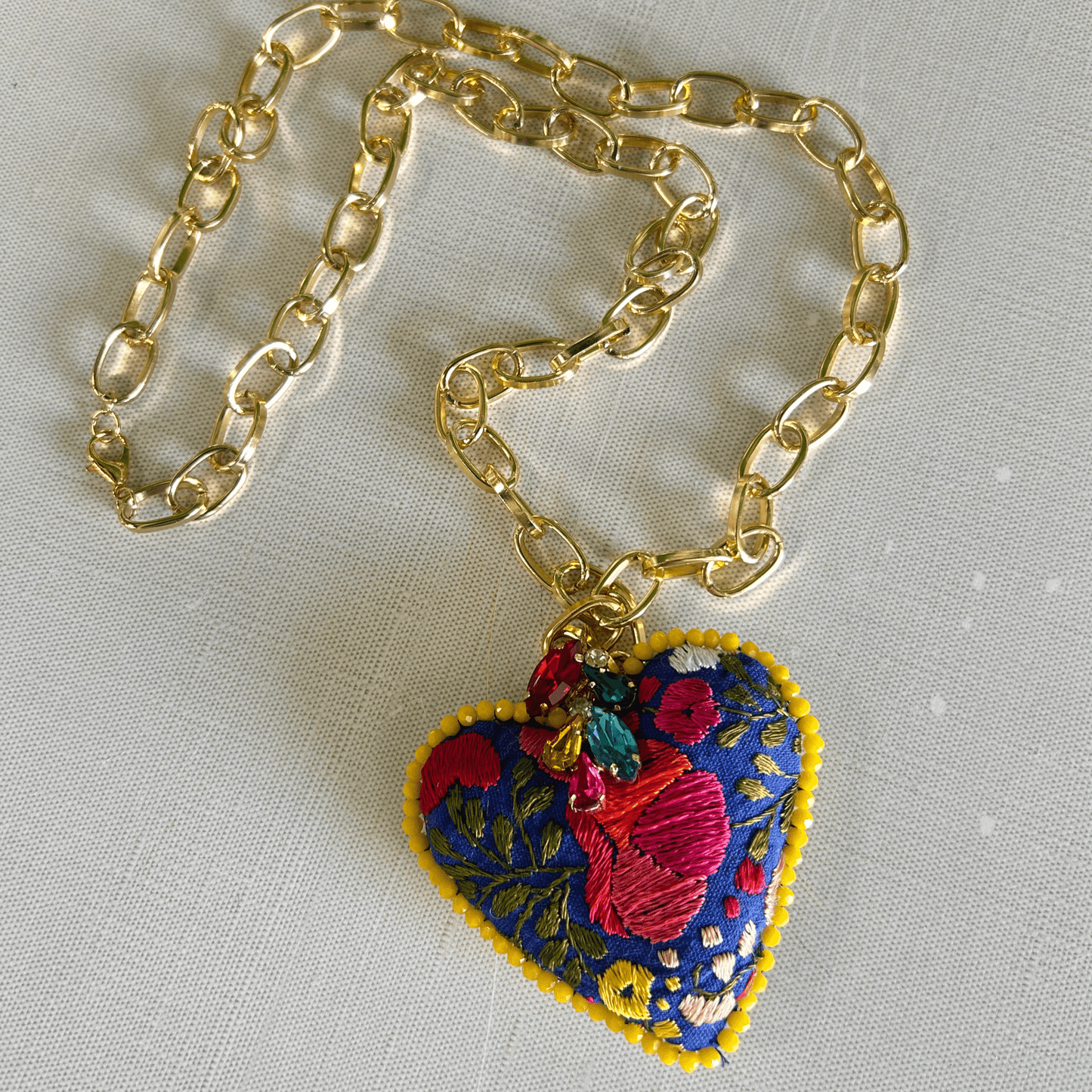 San Antonino Embroidered Heart Earrings - Crystals San Antonino Embroidered Heart Earrings - Crystals