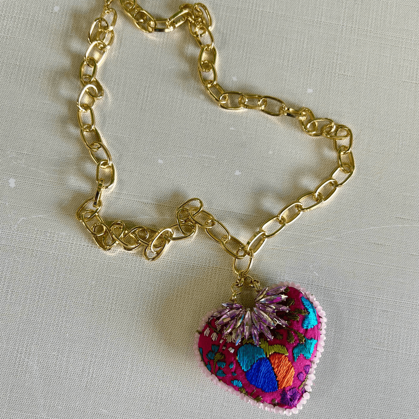 San Antonino Embroidered Heart Earrings - Crystals San Antonino Embroidered Heart Earrings - Crystals