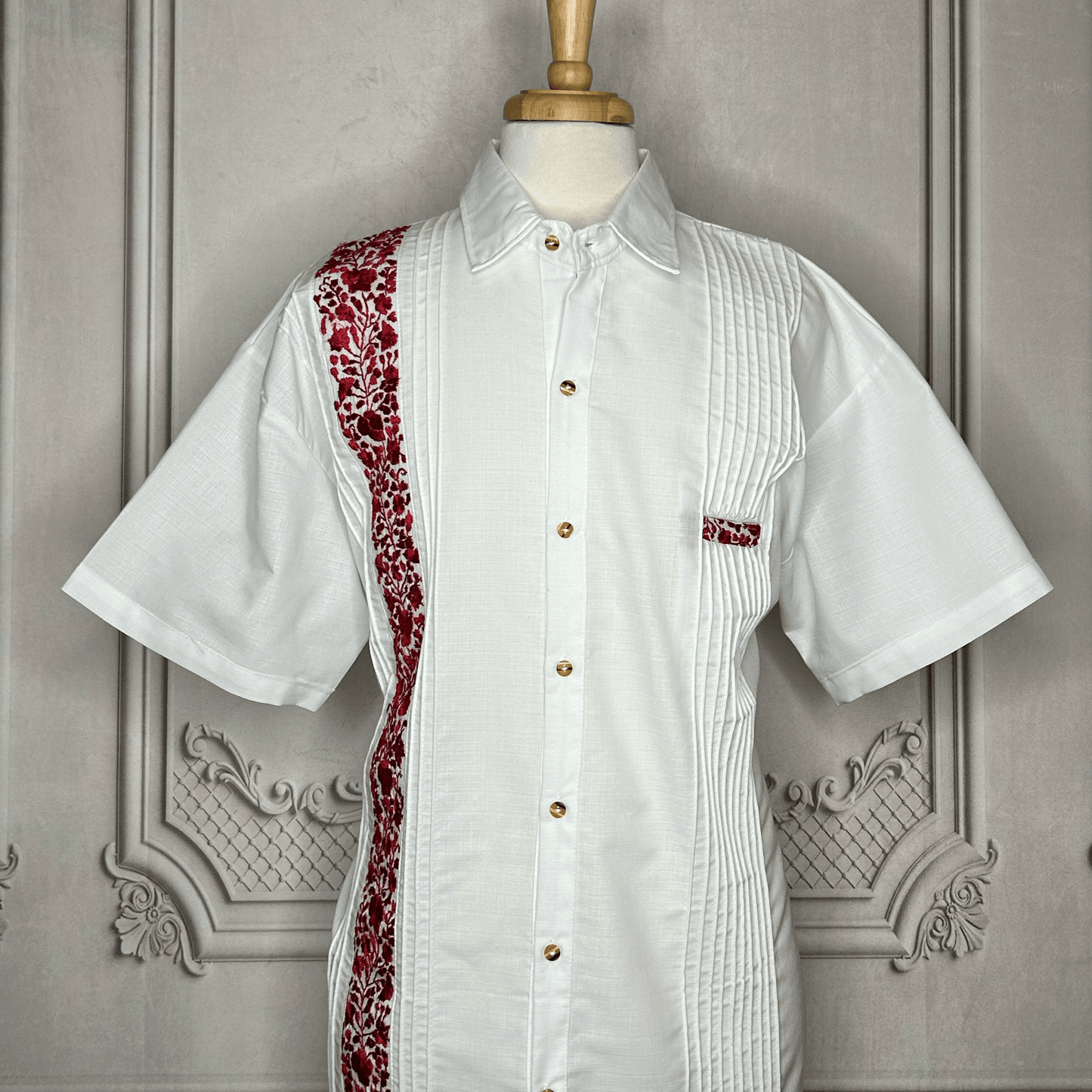 San Antonino Men's Linen Guayabera - Red