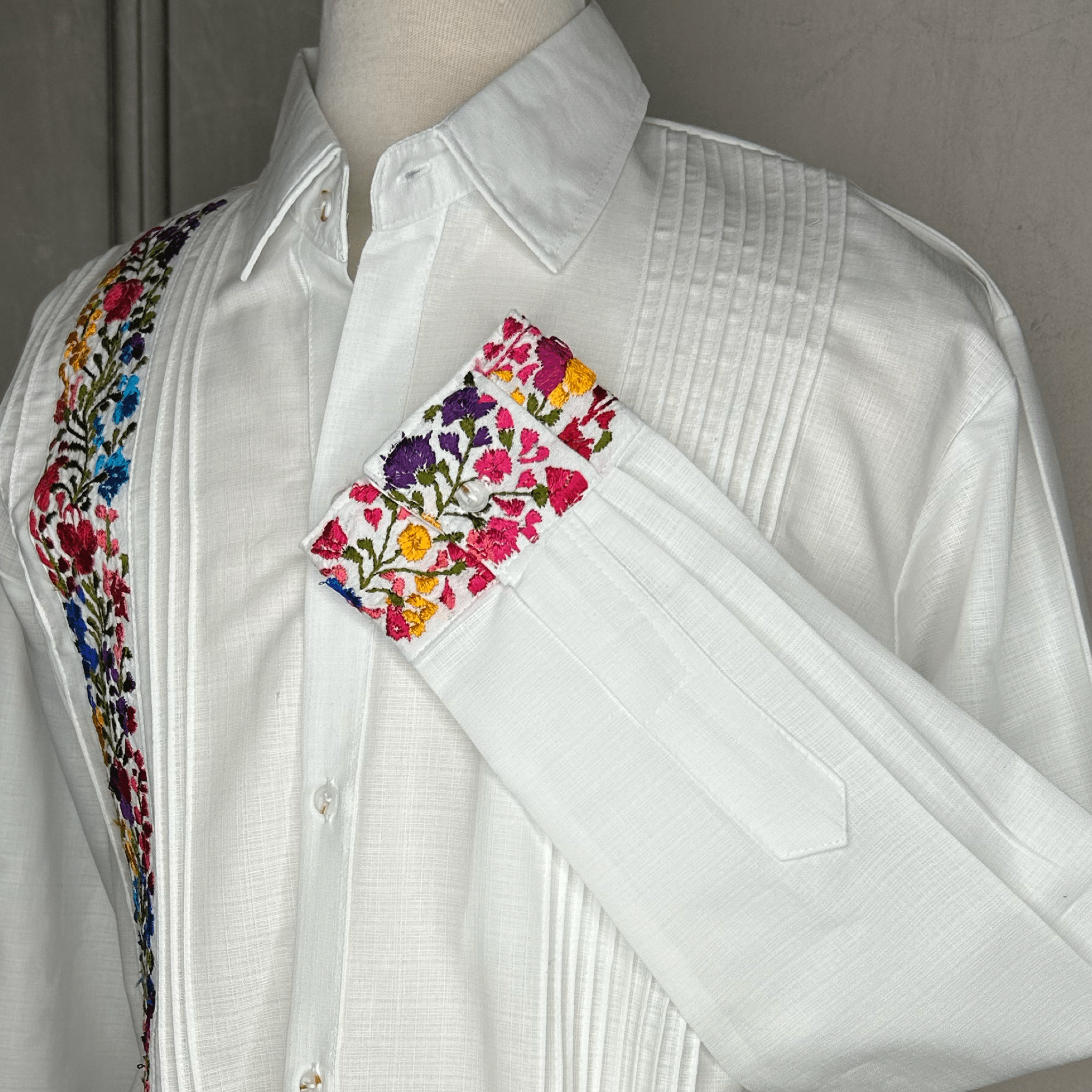 San Antonino Men's  Long Sleeve Linen Guayabera - Multi San Antonino Men's  Long Sleeve Linen Guayabera - Multi