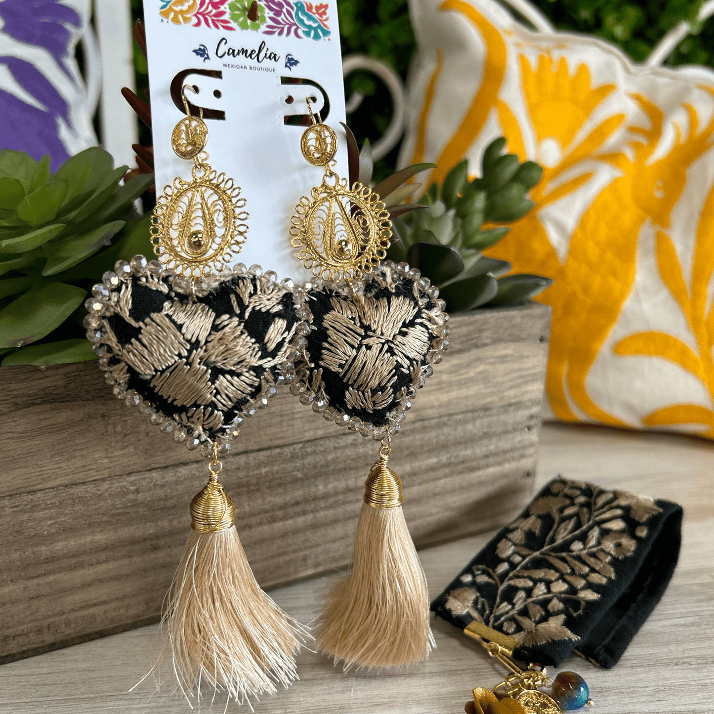 San Antonino Mexican Embroidered Heart Earrings - Golden Black