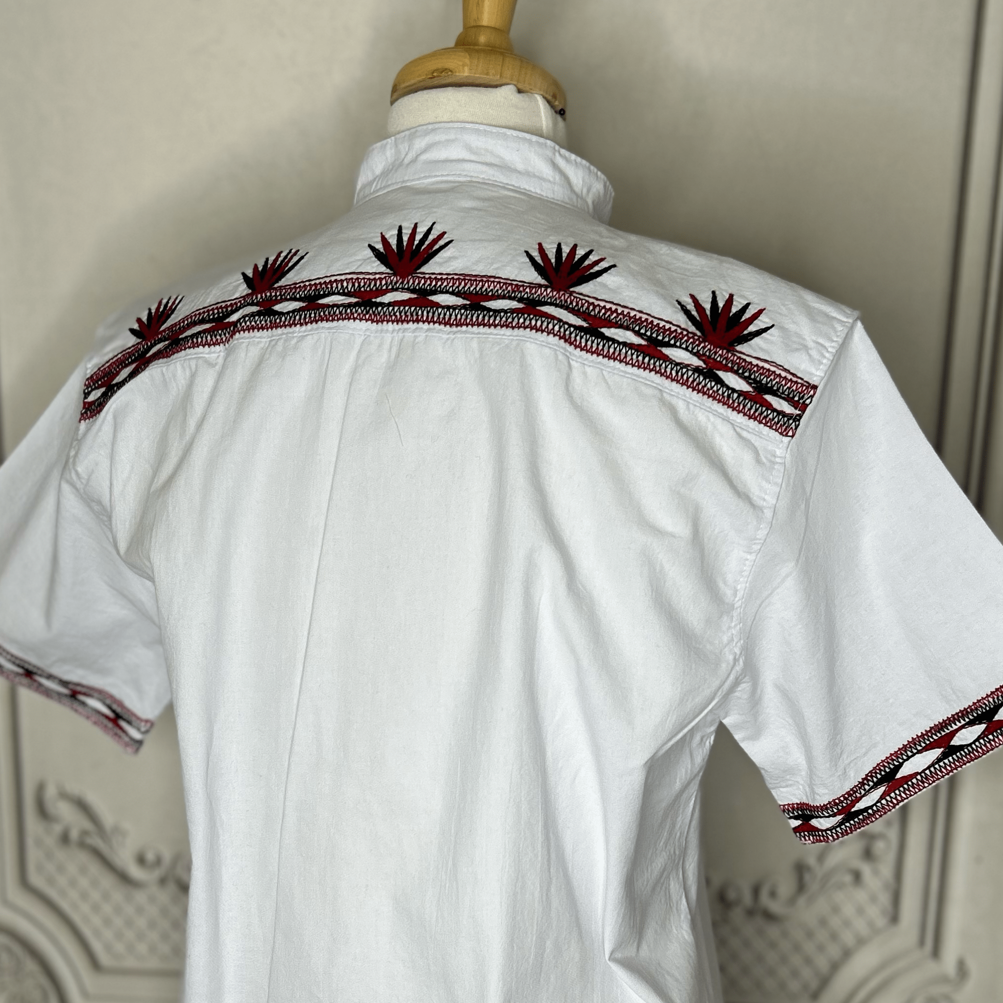 Santa Maria Men's Embroidered Guayabera - Short Sleeve Santa Maria Men's Embroidered Guayabera - Short Sleeve