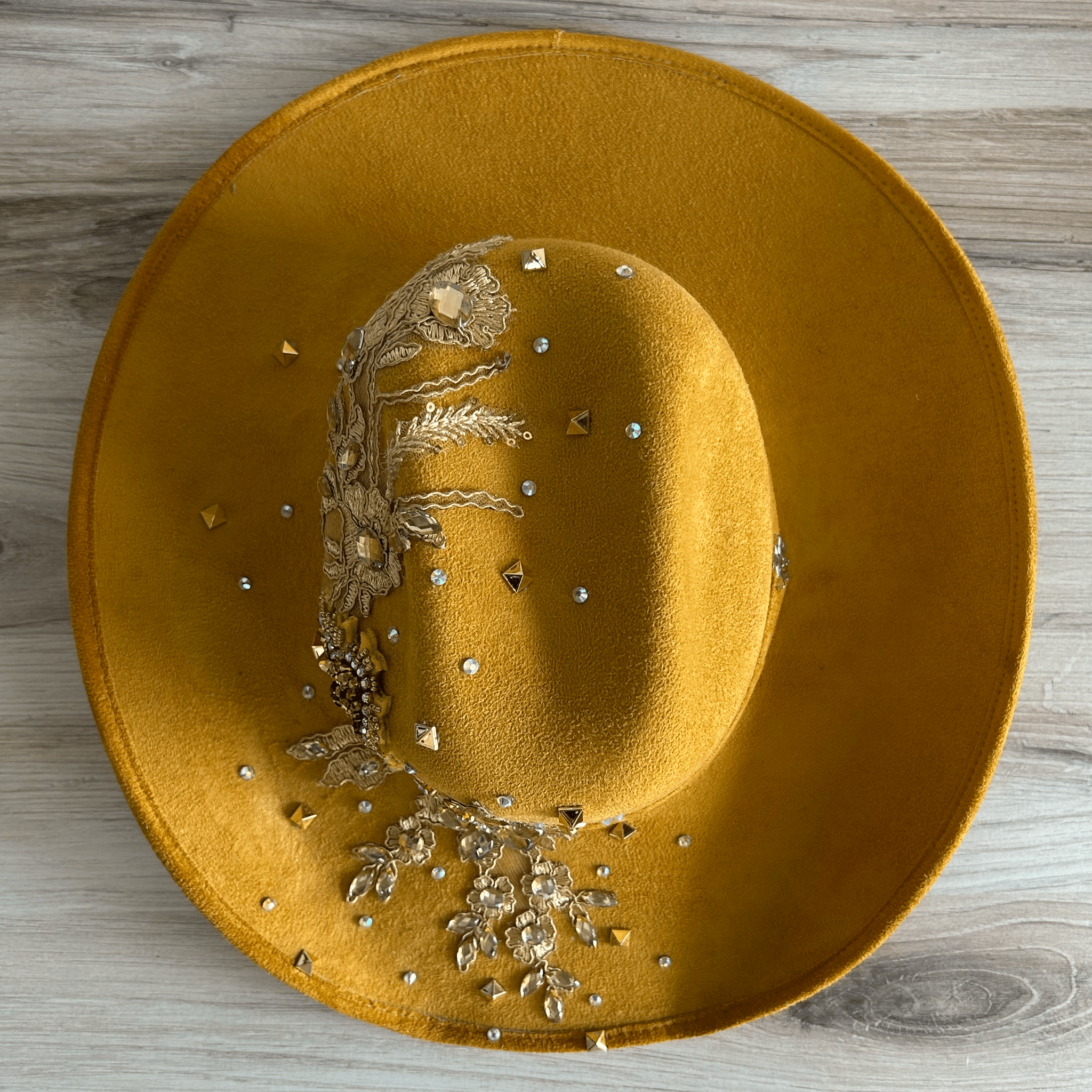 Side Sacred Heart Rhinestone Cowboy Hat Side Sacred Heart Rhinestone Cowboy Hat