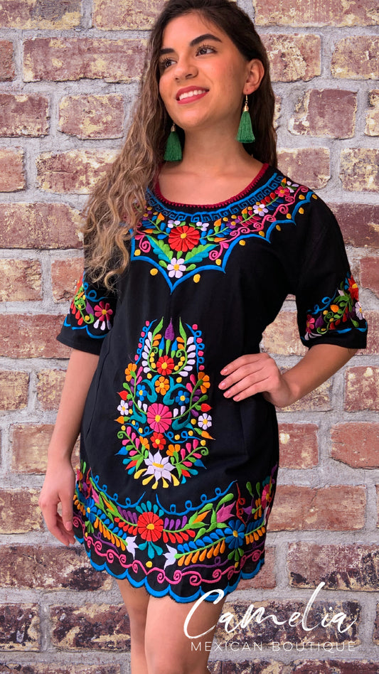  Traditional Mexican Dress for Women, Ethnic Puebla Mexican  Dresses Embroidered, Peasant Clothing : Handmade Products