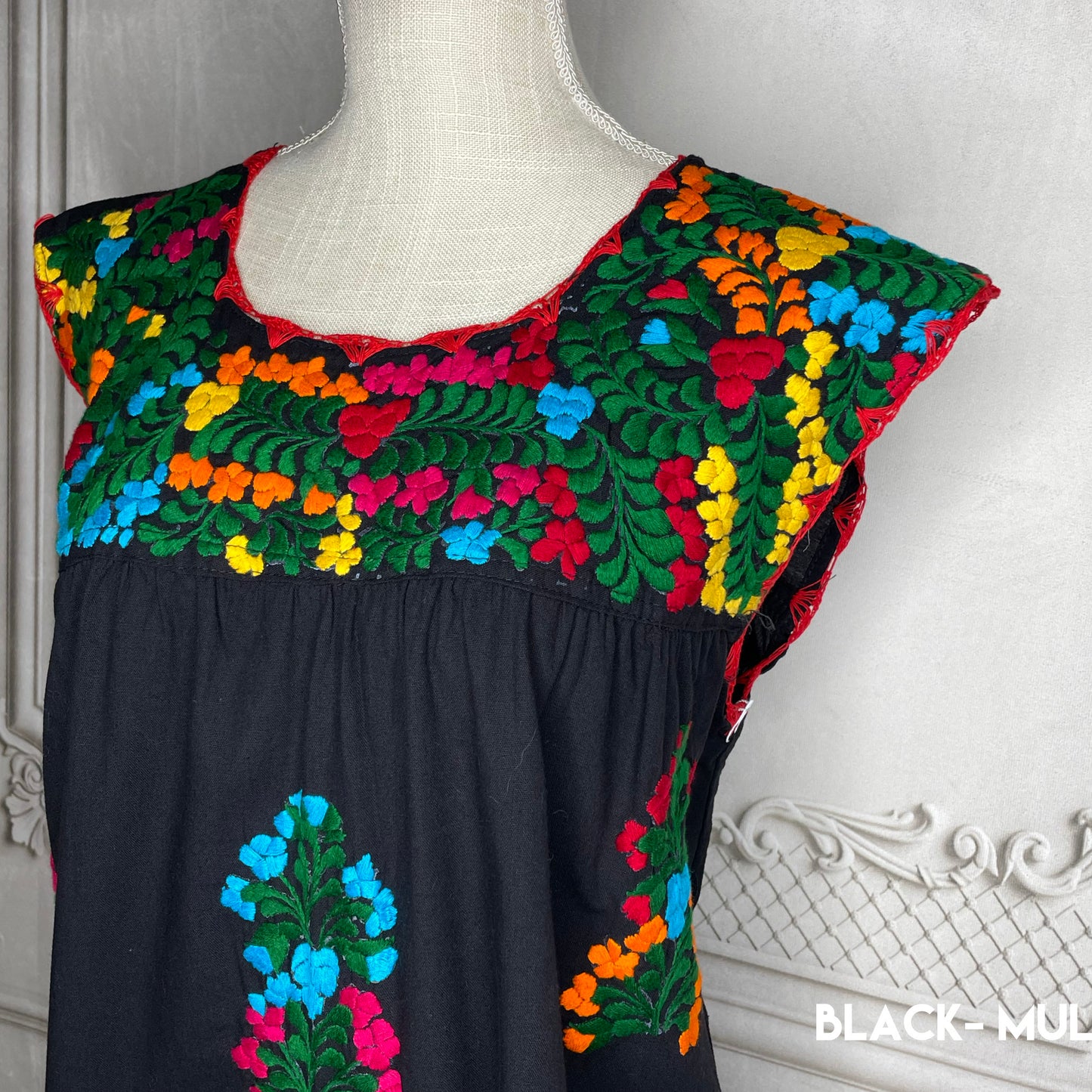 San Antonino Sleeveless Dress - Knee Length Cotton Embroidery