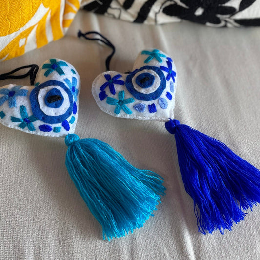 Evil Eye Heart Pom-Pom Blue - Ojo Turco