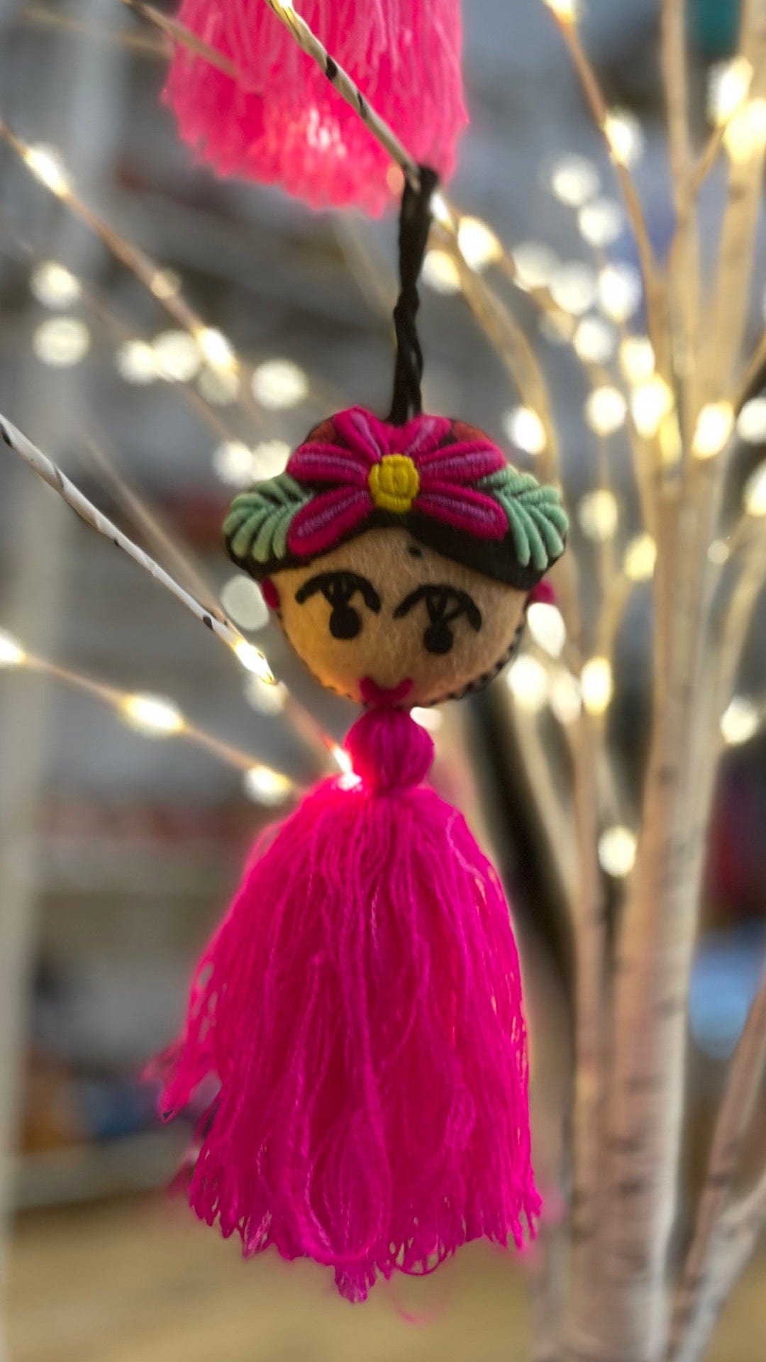 Frida Tasseled Pom Pom - Pink Luchona