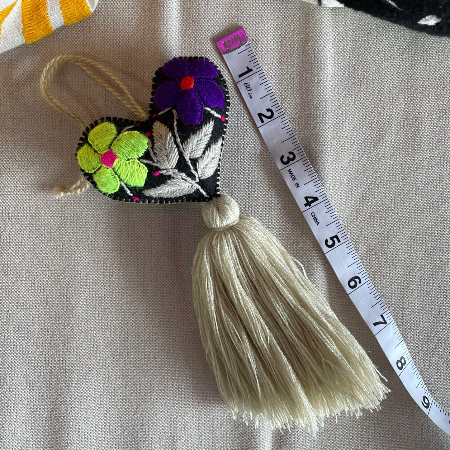 Heart Pom-Pom - Cream Tassel