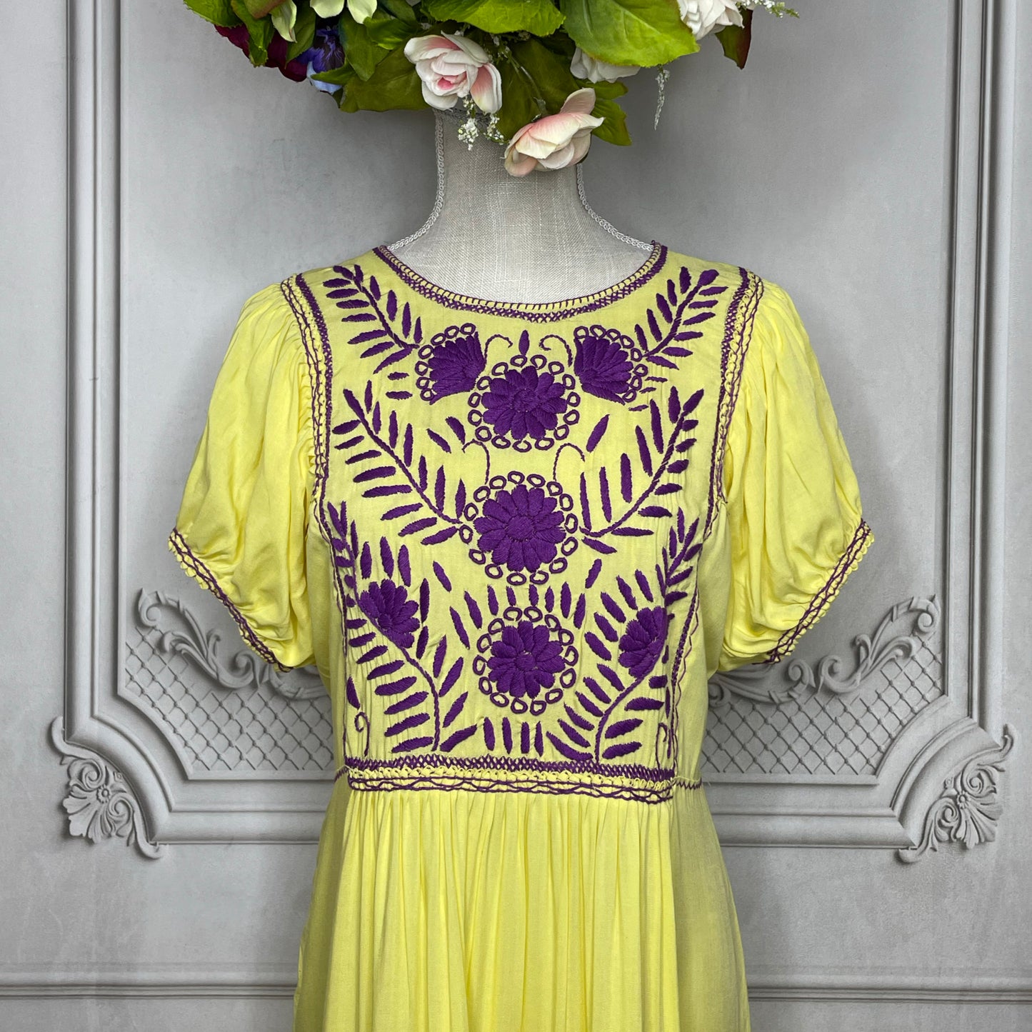 Rococo Short Sleeve Midi Dress