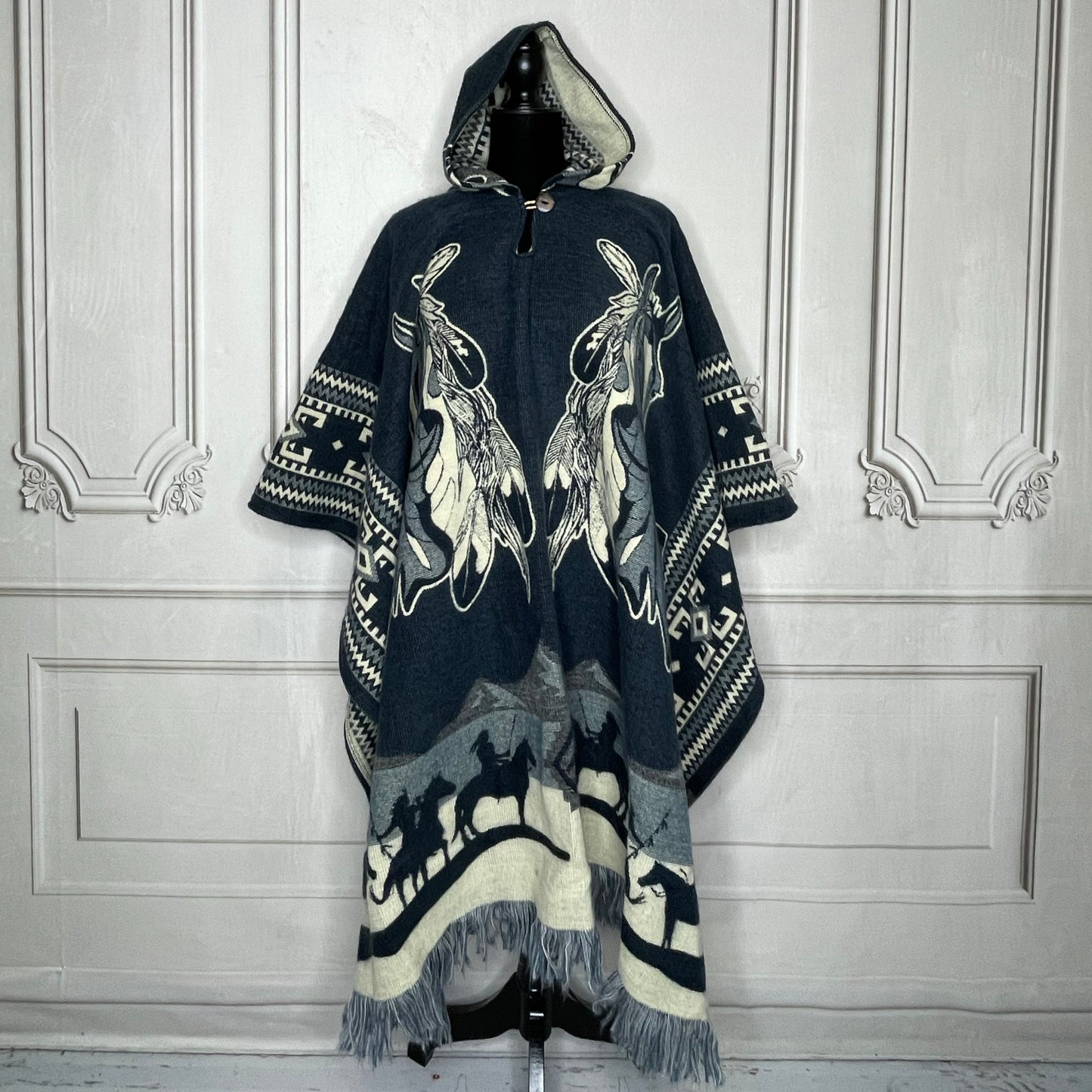 Mexican Alpaca Wool Poncho Hooded - Feathered Horse