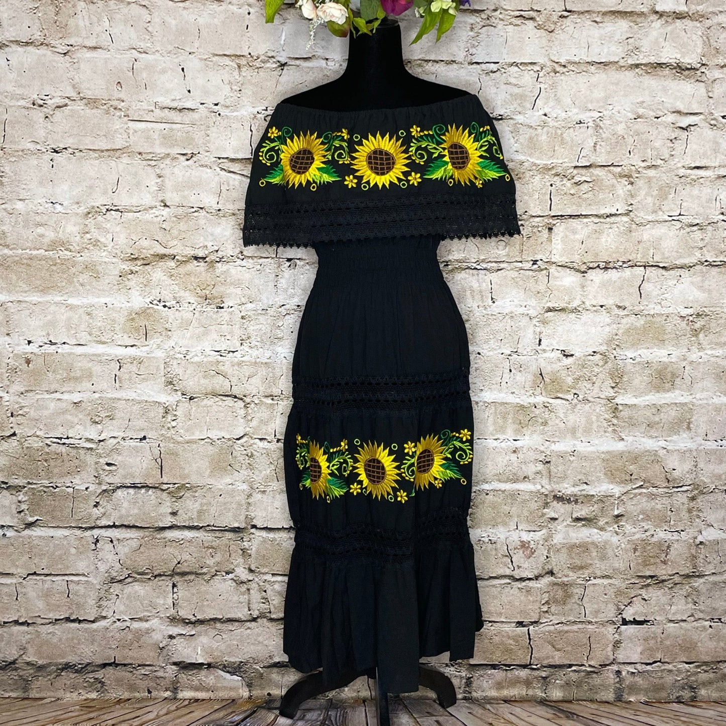 Off Shoulder Laced Midi Dress - Sunflowers