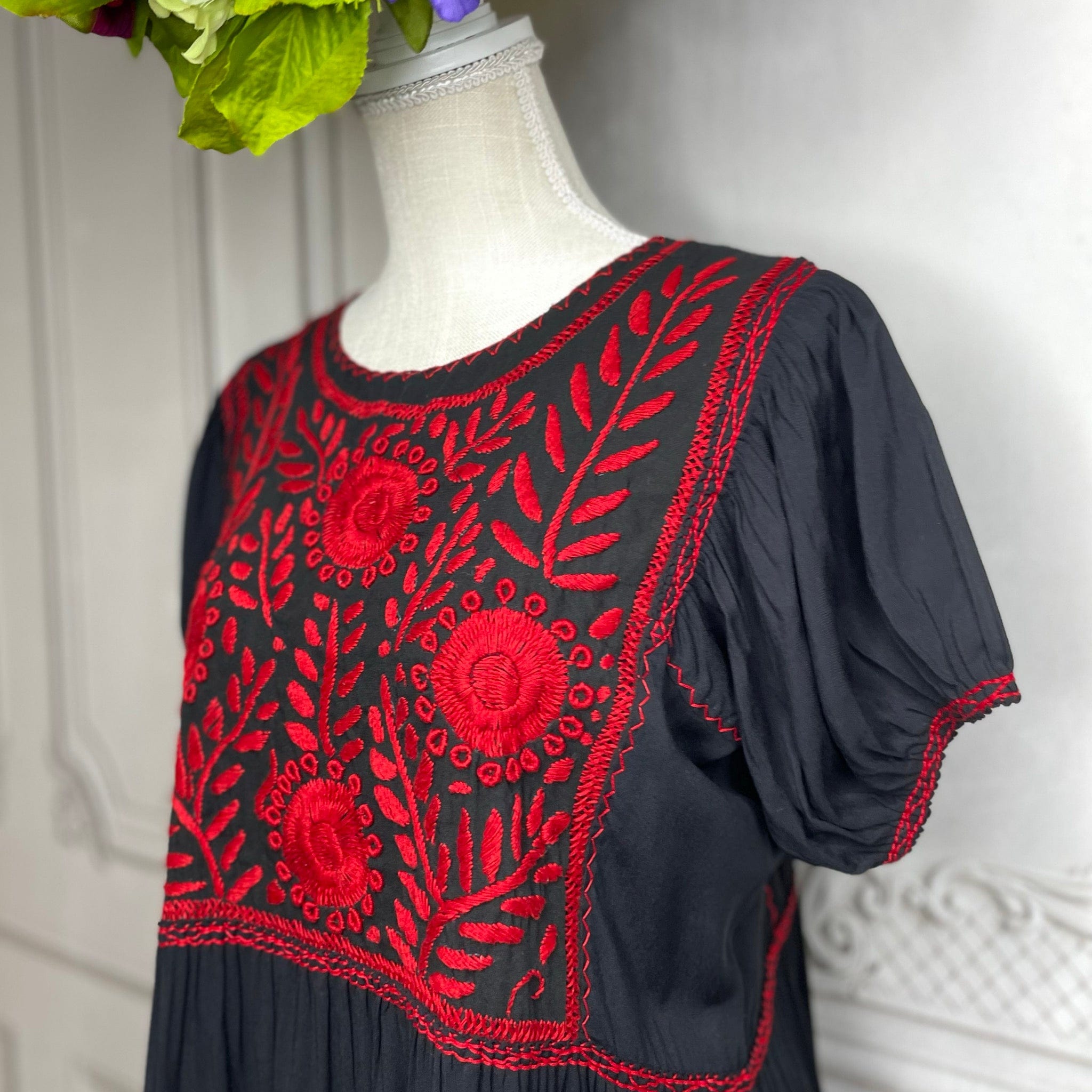 Rococo Short Sleeve Midi Dress