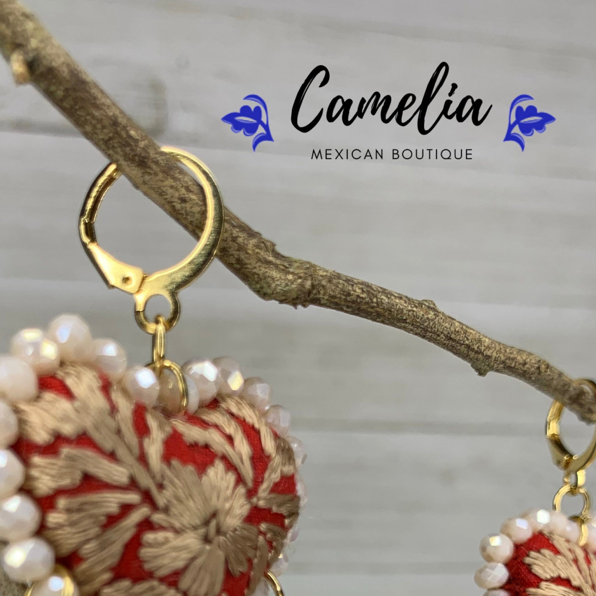 San Antonino Embroidered Heart Tasseled Earrings - Red