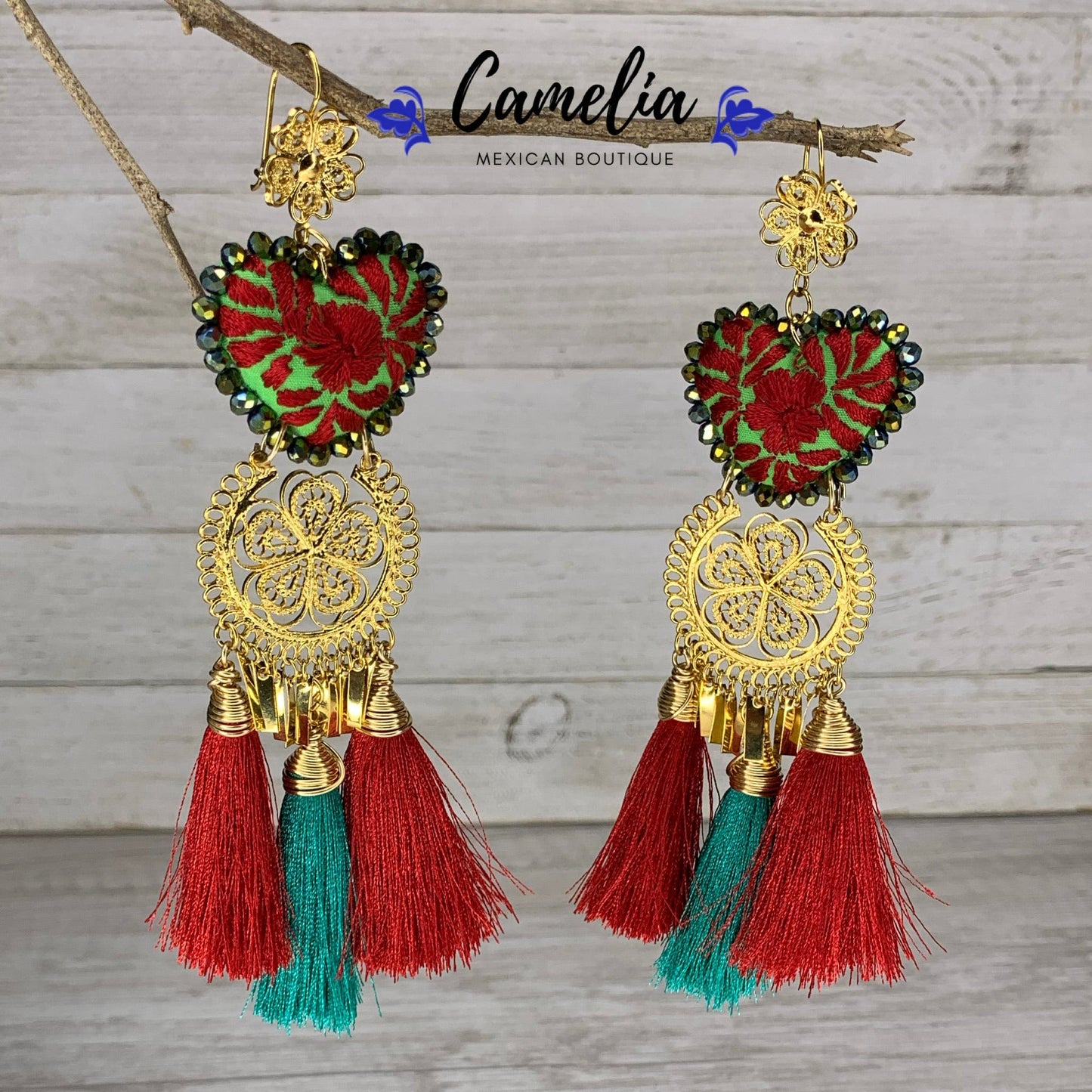 San Antonino Filigree Embroidered Heart Tasseled Earrings - Green