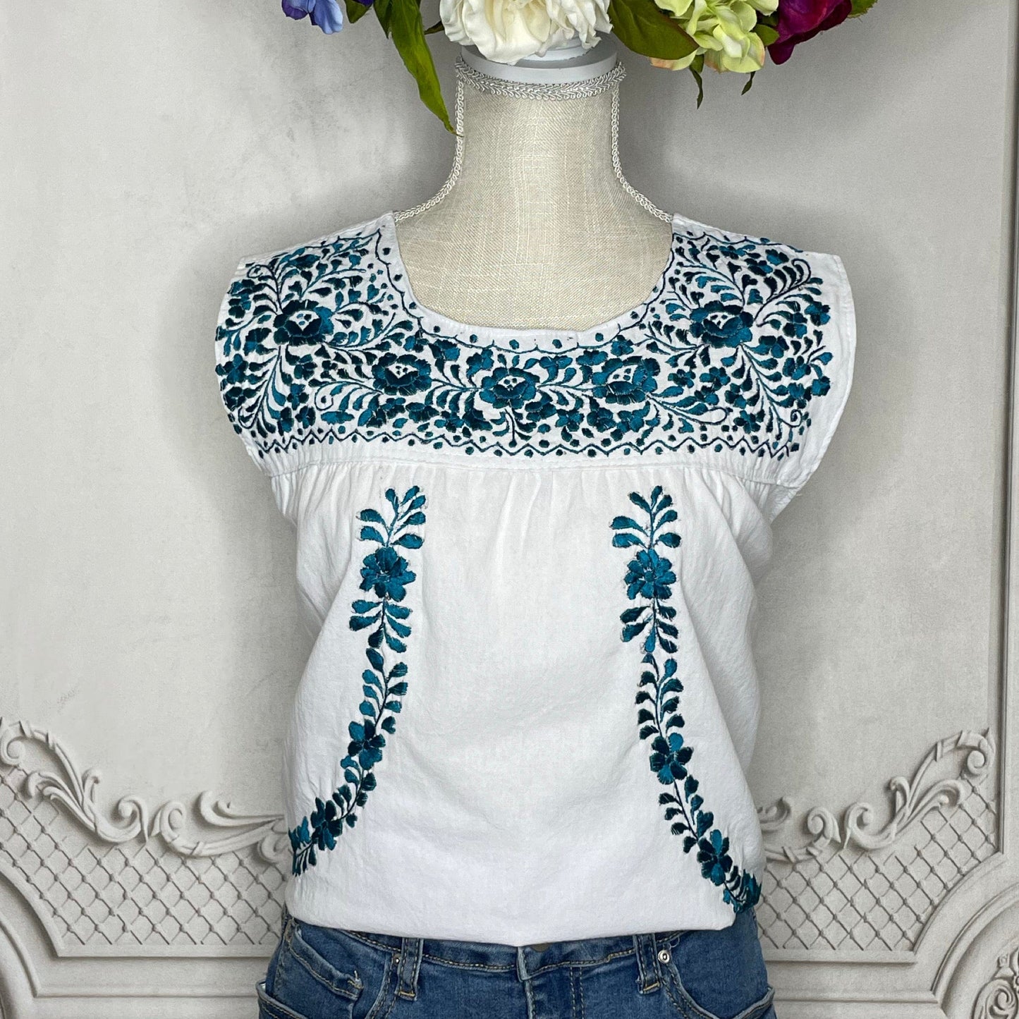 San Antonino Mexican Blouse - Sleeveless Silk Embroidery