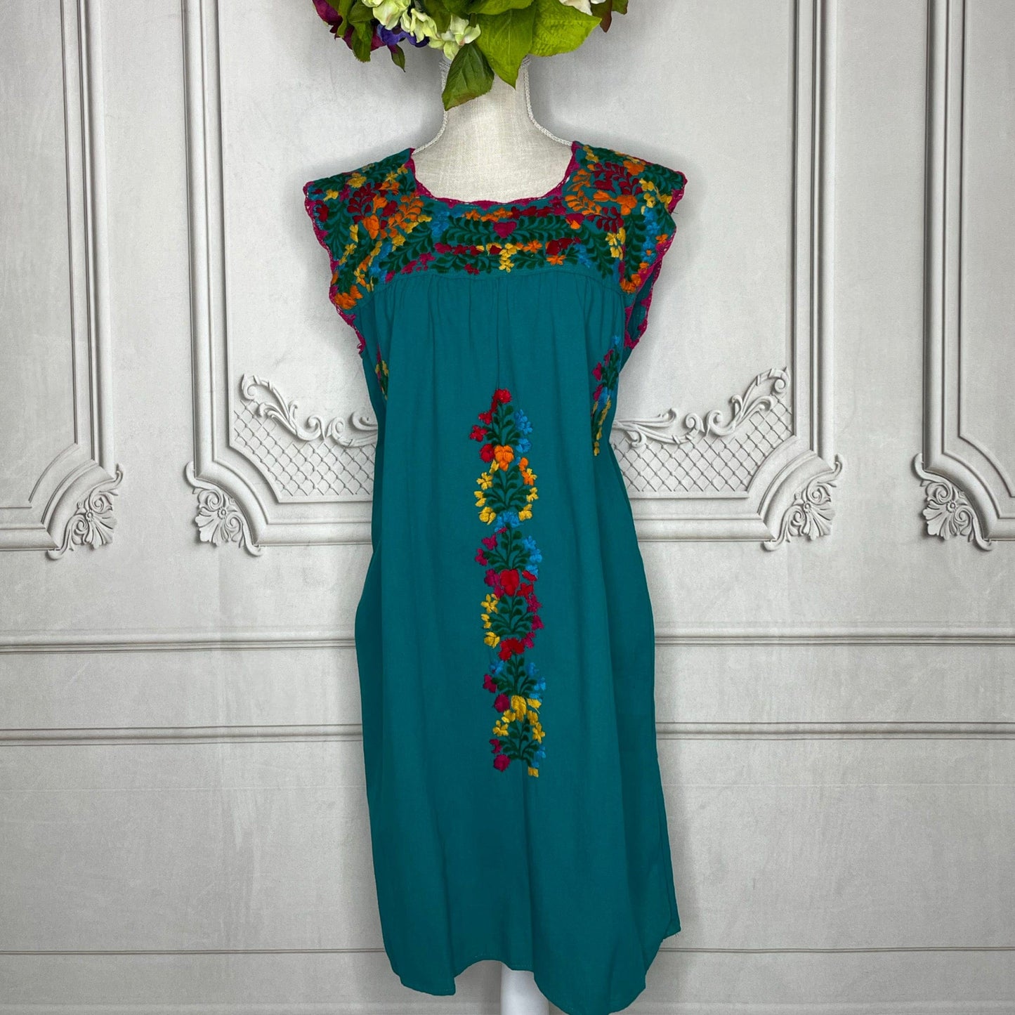 San Antonino Sleeveless Dress - Knee Length Cotton Embroidery