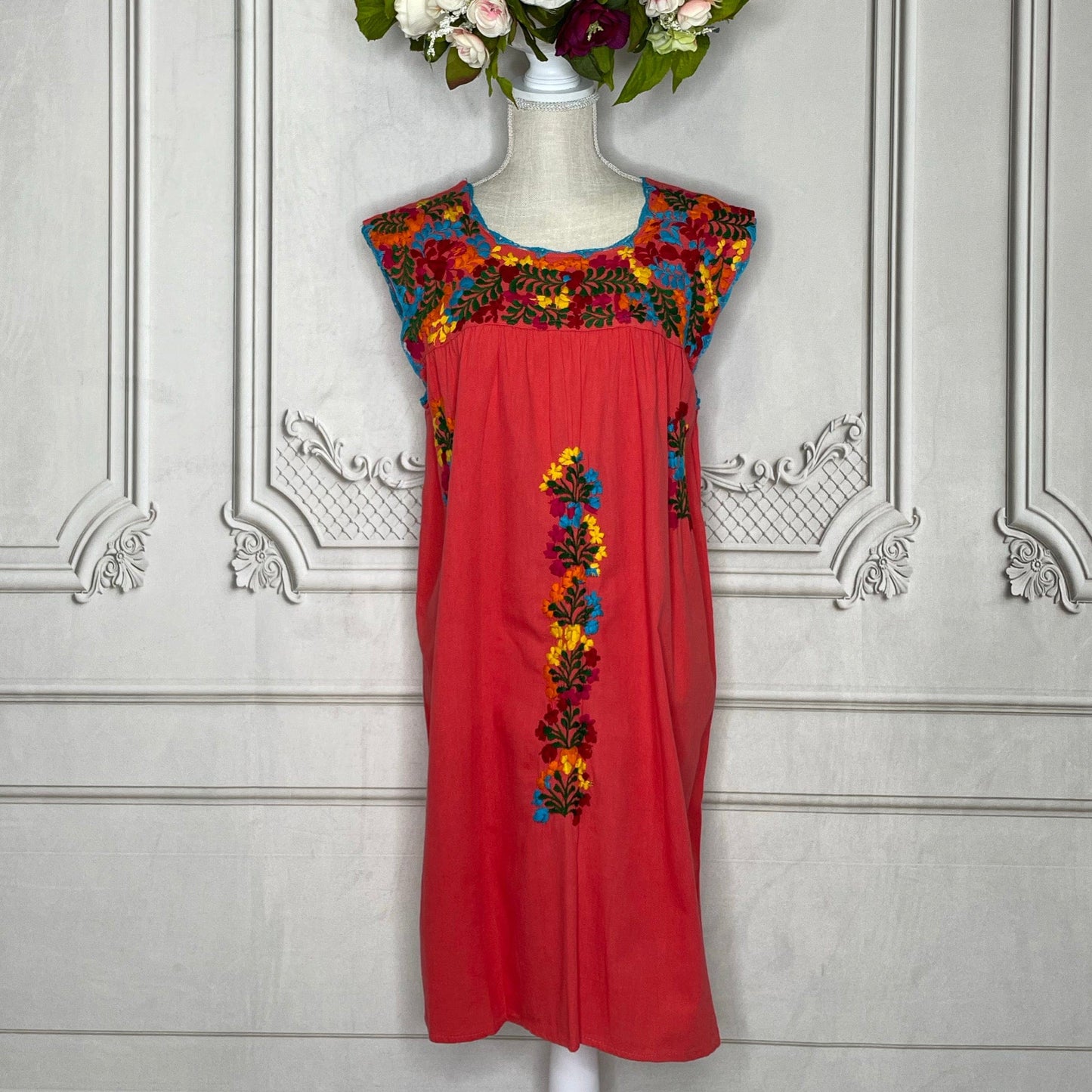 San Antonino Sleeveless Dress - Knee Length Cotton Embroidery