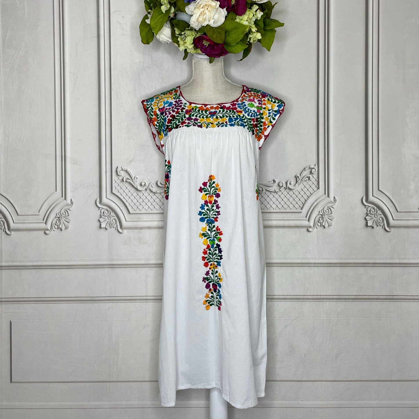 San Antonino Sleeveless Dress - Knee Length Cotton Embroidery