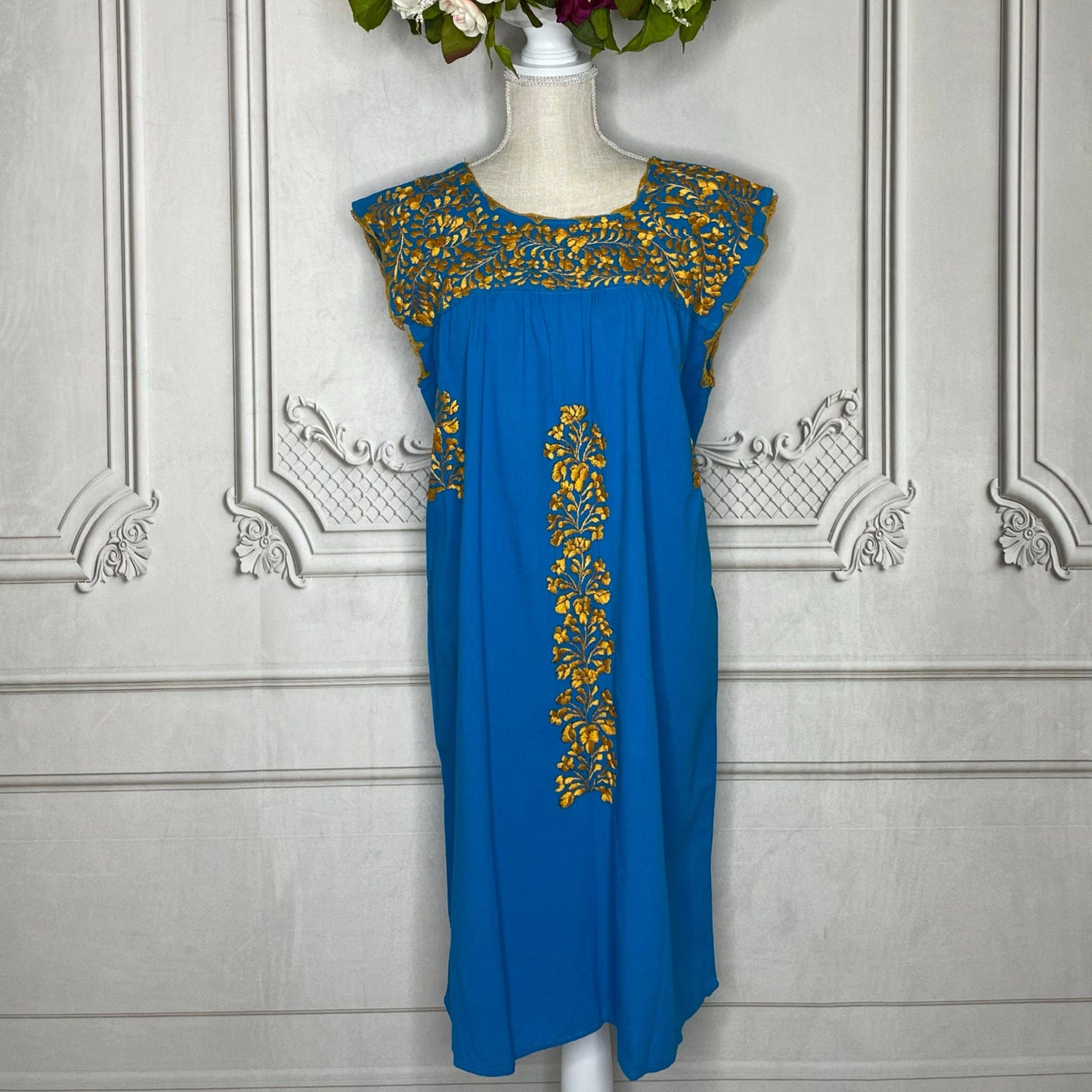 San Antonino Sleeveless Dress - Knee Length Silk Embroidery