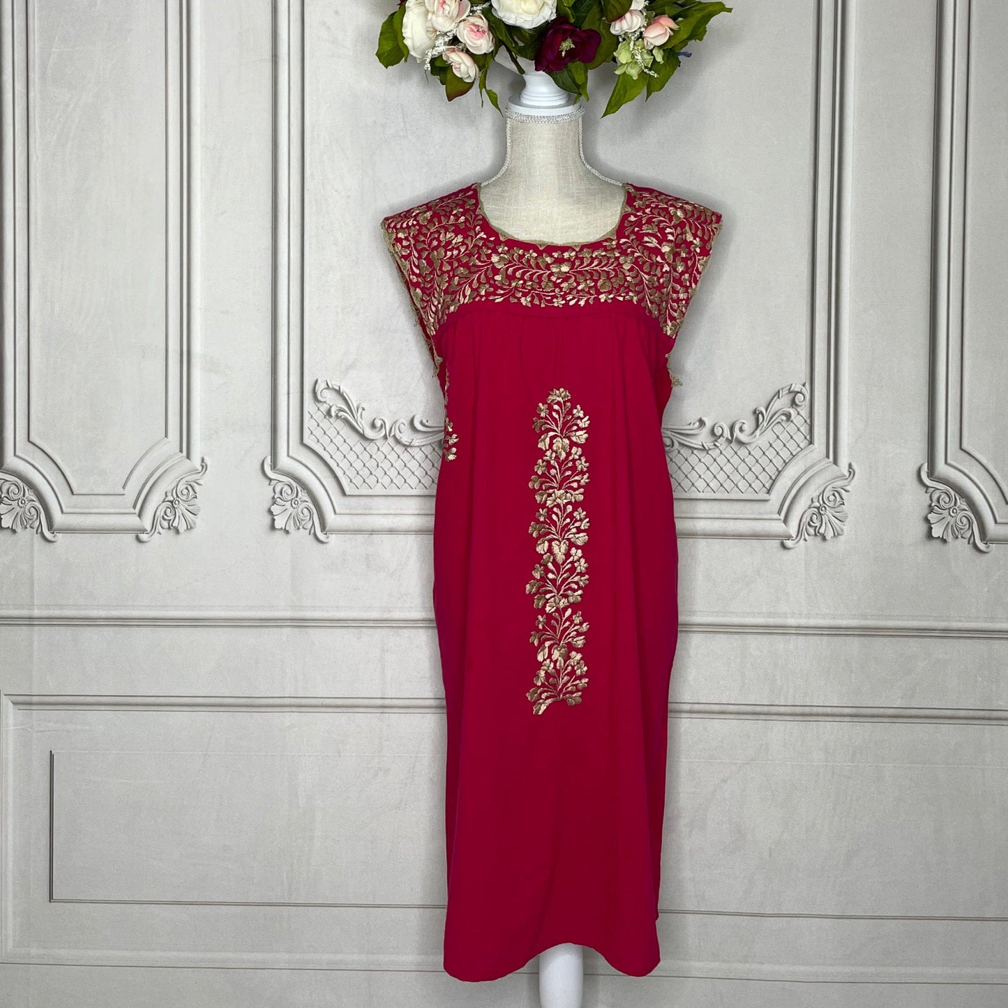 San Antonino Sleeveless Dress - Knee Length Silk Embroidery