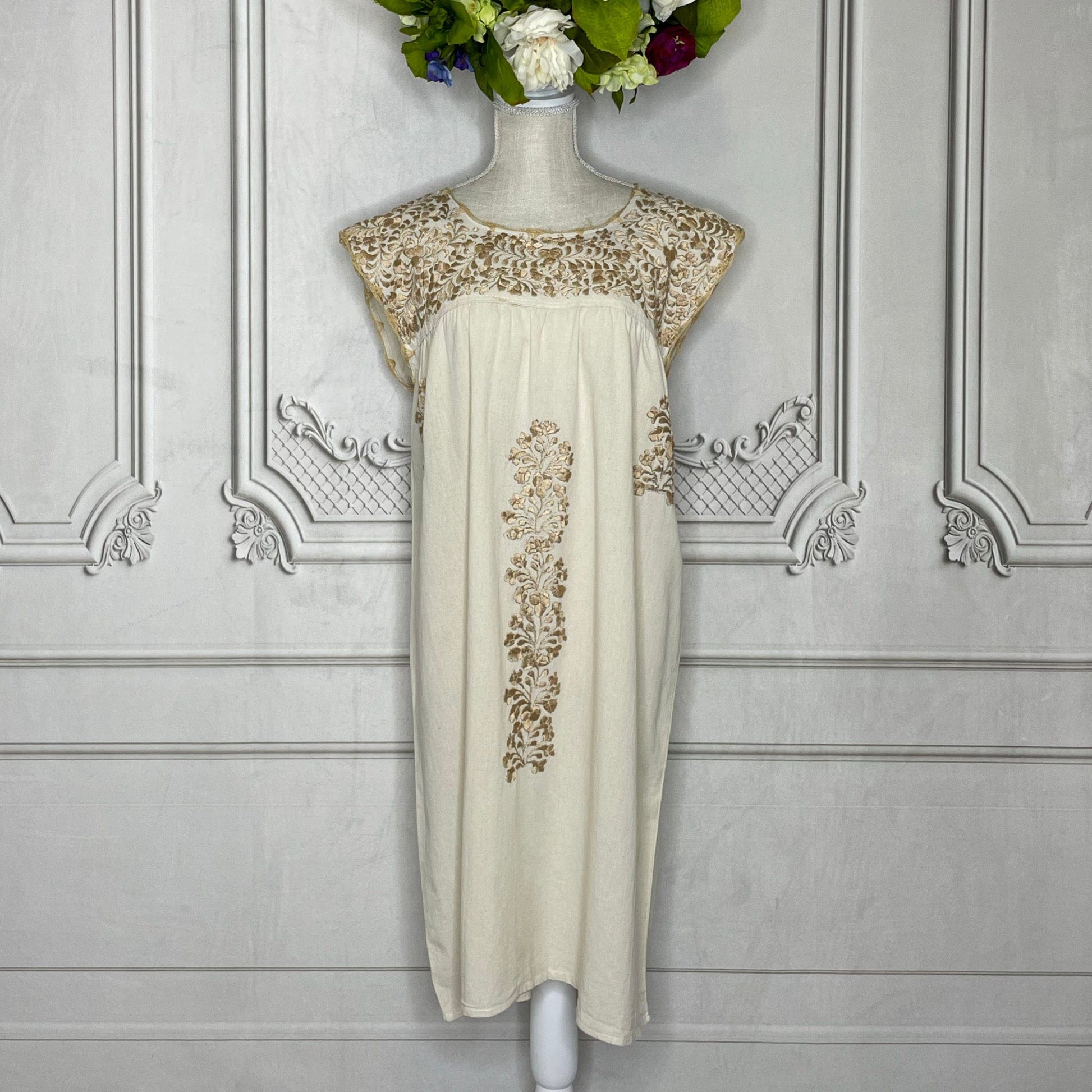 San Antonino Sleeveless Dress - Knee Length Silk Embroidery