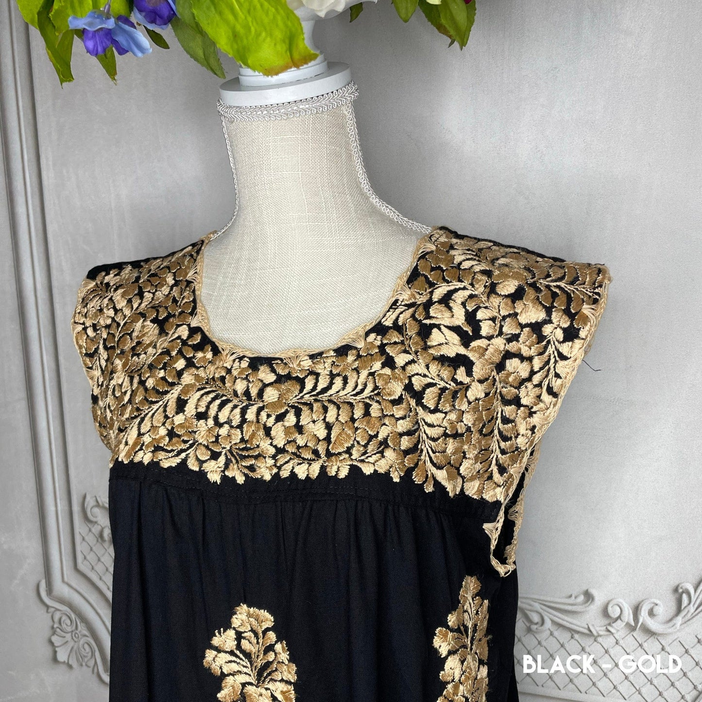 San Antonino Sleeveless Dress - Knee Length Silk Embroidery